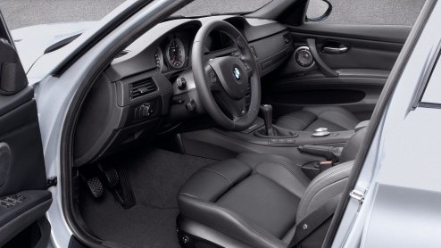 Nu de M3 in Coup gedaante al even een feit is, komt BMW nu met de M3 sedan. Vanzelfsprekend is de nieuwe BMW M3 Sedan uitgerust met dezelfde geavanceerde technieken als de BMW M3 Coup. In tegenstell