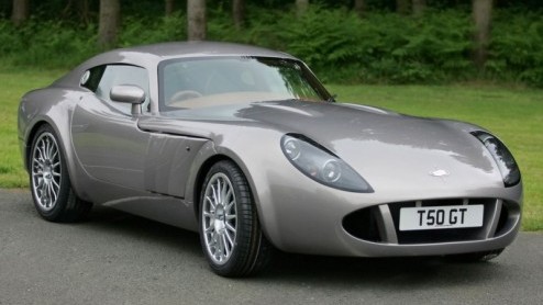 Het Britse sportautomerk Marcos houdt opnieuw op te bestaan. Het merk is na zijn tweede start in 2002 er niet geslaagd om winstgevend de markt te blijven betreden. Bij elkaar heeft Marcos 50 jaar best
