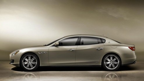 Maserati heeft de eerste fotos van de compleet nieuwe Quattroporte wereldkundig gemaakt. Helaas houdt de fabrikant zijn kaken nog stijf op elkaar voor wat betreft de technische details. Update: En di