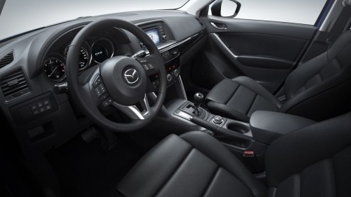 De nieuwe Mazda CX-5 wordt binnenkort onthuld en komt begin 2012 op de markt. Mazda laat alvast weten hoe de vork van de compacte crossover in de steel zit met meer informatie en nieuwe beelden. En al