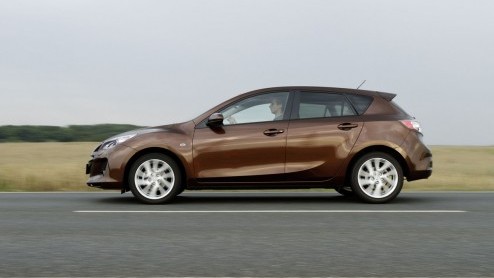 Het is even goed kijken, maar Mazda heeft de Mazda3 vernieuwd. Het bestverkochte model is in alle opzichten ietsje bijgeschaafd en kan nu bij zakelijk gebruik ook met 20% bijtelling worden gereden. Da