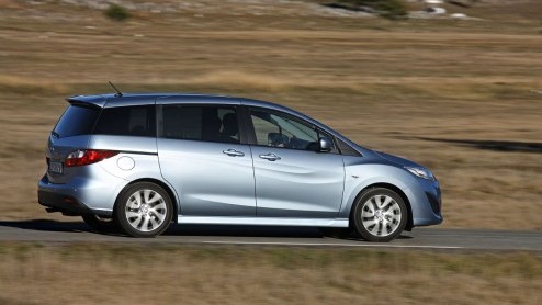 Mazda start het jaar 2012 met prijsverlagingen, je leest het goed. De Mazda5 en Mazda6 zijn permanent tot zon 2500 euro goedkoper geworden, en dat geldt voor vrijwel alle uitvoeringen.