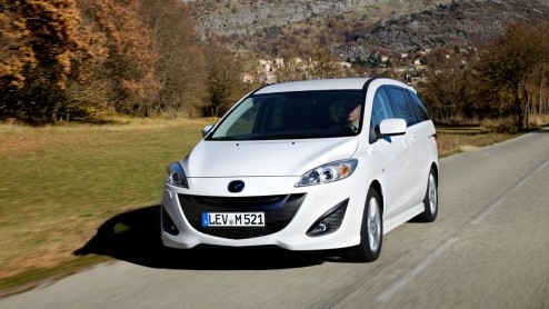 Mazda heeft het leveringsprogramma van de Mazda5 opgeruimd. Voortaan is de MPV alleen nog maar leverbaar met een 2.0 liter benzinemotor of de 1.6 CiTD diesel. Nieuw in de gelederen is de Executive GT