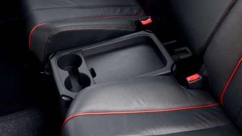 Mazda heeft het leveringsprogramma van de Mazda5 opgeruimd. Voortaan is de MPV alleen nog maar leverbaar met een 2.0 liter benzinemotor of de 1.6 CiTD diesel. Nieuw in de gelederen is de Executive GT