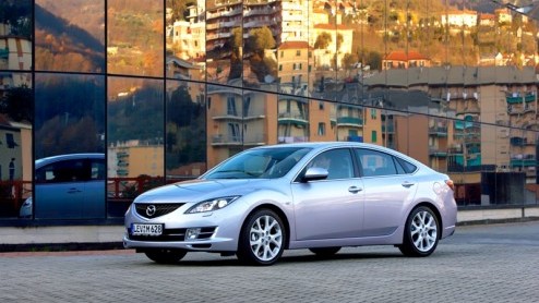 Mazda heeft de afgelopen maand opnieuw een verkooprecord geboekt. In totaal werden er 31.200 orders genoteerd, en dat is 18% meer dan in mei 2007. Daarmee is Mazda een van de snelst groeiende merken i
