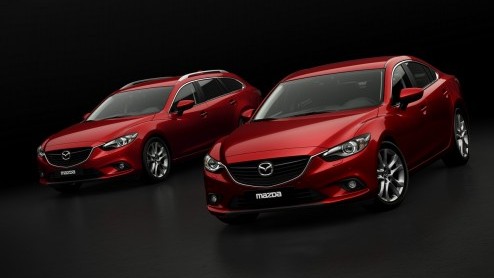 Na het officieel debuut van de Mazda6 sedan is nu (bijna) de Sportbreak aan de beurt. Mazda geeft de eerste beelden vrij en neemt de stationwagon mee naar Parijs eind deze maand. Eind oktober komt de 