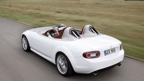 Mazda heeft met dankzij Nederlandse primeurs op de AutoRAI 2011 een MX-5 feestje in petto met het speciale MX-5 Superlight showmodel en de exclusief leverbare MX-5 Kaminari uitvoering. Ook schijnt Maz