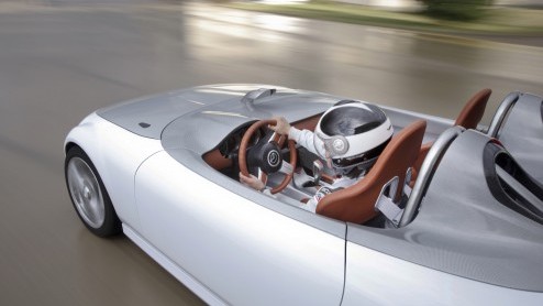 Mazda heeft met dankzij Nederlandse primeurs op de AutoRAI 2011 een MX-5 feestje in petto met het speciale MX-5 Superlight showmodel en de exclusief leverbare MX-5 Kaminari uitvoering. Ook schijnt Maz