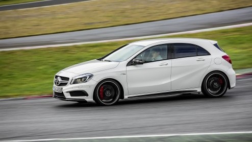 Mercedes A45 AMG in de verkoop voor 59.250 euro. En dat met 360 pk en vierwielaandrijving!