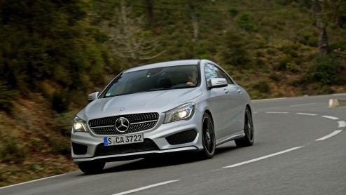 Autotest Mercedes-Benz CLA 200/250/220 CDI, de nieuwe vierdeurscoupe van Mercedes-Benz.