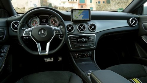 Autotest Mercedes-Benz CLA 200/250/220 CDI, de nieuwe vierdeurscoupe van Mercedes-Benz.