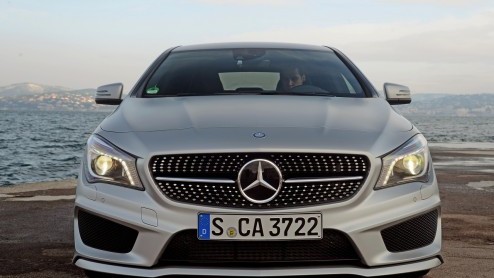 Autotest Mercedes-Benz CLA 200/250/220 CDI, de nieuwe vierdeurscoupe van Mercedes-Benz.