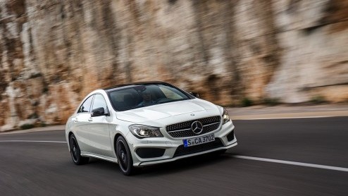 Autotest Mercedes-Benz CLA 200/250/220 CDI, de nieuwe vierdeurscoupe van Mercedes-Benz.