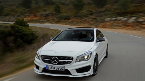 Autotest Mercedes-Benz CLA 200/250/220 CDI, de nieuwe vierdeurscoupe van Mercedes-Benz.