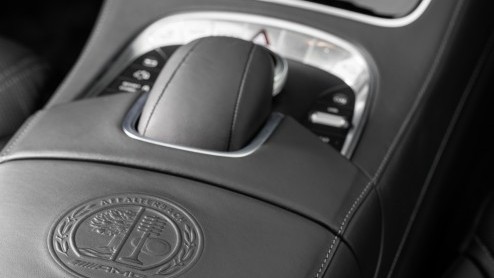 Mercedes introduceert de nieuwe S 63 AMG, met achter- of vierwielaandrijving. Voorin ligt altijd de 5.5 liter biturbo met 585 pk.