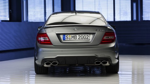 Mercedes C63 AMG Edition 507 heeft een meerprijs van 12.000 euro ten opzichte van de standaardversie. Dan krijg je wel 50 pk en exclusieve details erbij.