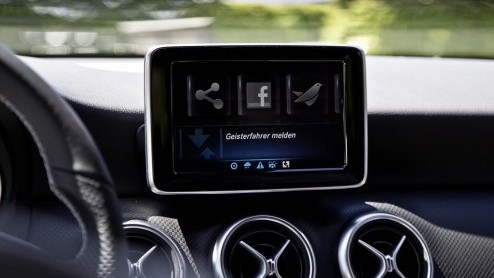 Mercedes Car-to-X techniek ook als retrofit. Eind dit jaar worden de eerste modellen uitgerust met Car-to-X.