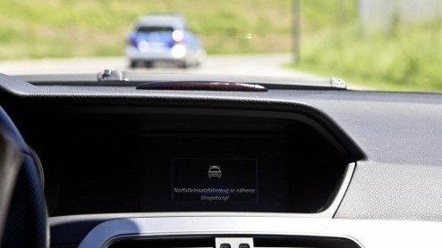 Mercedes Car-to-X techniek ook als retrofit. Eind dit jaar worden de eerste modellen uitgerust met Car-to-X.