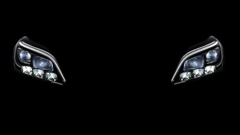 Active Multibeam LED voor Mercedes-Benz in 2014. Slimme, elektronische aansturing LED-verlichting opent mogelijkheden.