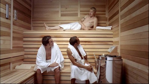 Fernando Alonso, Lewis Hammilton en Mika Hakkinen schitteren sinds afgelopen zaterdag niet alleen op het circuit, maar ook in de nieuwe Mercedes-commercial. Hierin wordt duidelijk dat binnen het team