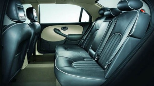 Waar kennen we deze sedan van? Precies! De Rover 75 en MG ZT. Na de ondergang van het merk heeft nu Nangjing het model in handen en introduceert en produceert deze Brit als MG7 op de thuismarkt Chin