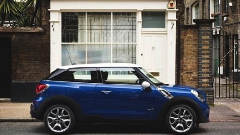 Het is geen geheim dat op basis van de MINI Countryman ook een driedeurs Paceman gepland staat. Beelden van het productiemodel zijn inmiddels uitgelekt.