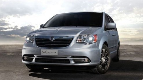 Voor modeljaar 2014 voert Lancia diverse wijzgingen door voor de Voyager. De grote zevenpersoons MPV komt er als een Voyager S-uitvoering, de 3.6 V6 Pentastar is terug en de diesel is goedkoper.