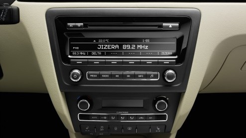 De Skoda Rapid voert enkele wijzigingen door aan de Rapid voor het nieuwe modeljaar. Zo is de sedan vanaf medio november leverbaar met de 90 pk 1.6 TDI Greentech, goed voor 20% bijtelling.