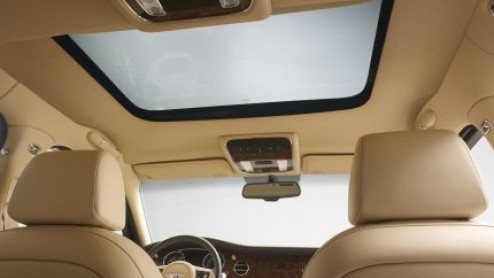 Bentley komt in Genve met de nieuwe Mulsanne Mulliner. Een exclusievere en sportievere versie van de oude Mulsanne.