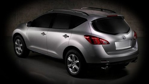 Op de autoshow in Los Angeles staat de vernieuwde Nissan Murano. Deze forse Japanner is bij ons sinds 2005 op de markt, maar gaat in Amerika iets langer mee. Het werd daar tijd voor een update, waarva