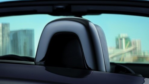 Nu het voorjaar feitelijk op komst is komt de MX-5 weer om de hoek kijken. Mazda introduceert de MX-5 Kyudo, een speciale uitvoering met onder meer bruin leder en gentegreerde navi. Das prettig toer