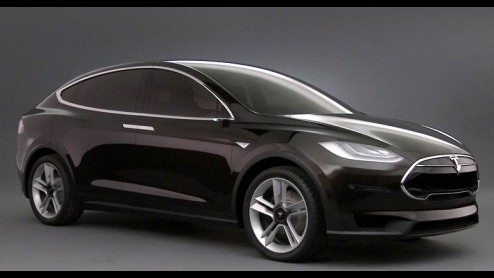 Tesla heeft - geheel volgens haar belofte - een nieuw model onthuld; de Tesla Model X. In tegenstelling tot de Tesla Roadster is het een luxueuze crossover met elektrische aandrijving voor zeven perso