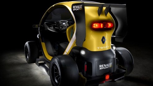 De Twizy Renault Sport F1 vormt de schakel tussen F1-techniek en seriegeproduceerde autos en beschikt over een heus KERS-systeem.