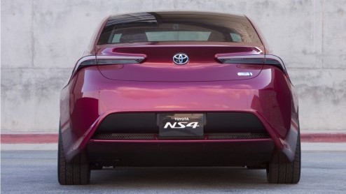 Na een plaagstootje kunnen we Toyota's sportieve studiemodel nu uit alle hoeken aanschouwen. De NS4 Advanced Plug-in Hybrid Concept - want zo heet hij - is onthuld.