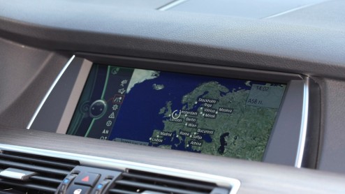De updates van kaarten voor auto-navigatiesystemen verschillen fors in prijs. Regelmatige updates zijn absolute noodzaak voor goed gebruik van navigatiesystemen, maar er zijn fikse prijsverschillen.