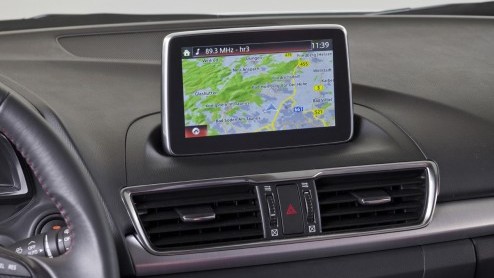 De updates van kaarten voor auto-navigatiesystemen verschillen fors in prijs. Regelmatige updates zijn absolute noodzaak voor goed gebruik van navigatiesystemen, maar er zijn fikse prijsverschillen.