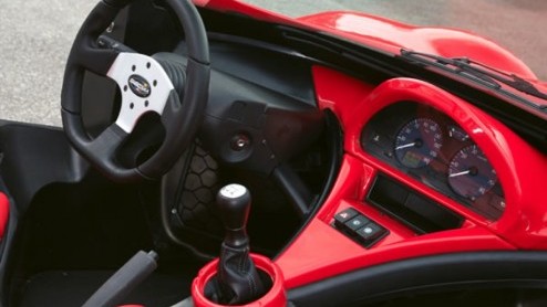 Secma F16 Roadster nu ook in Nederland verkrijgbaar. Snelle roadster met Frans-DNA weegt nog geen 560 kilo. Wie durft?!
