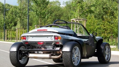 Secma F16 Roadster nu ook in Nederland verkrijgbaar. Snelle roadster met Frans-DNA weegt nog geen 560 kilo. Wie durft?!