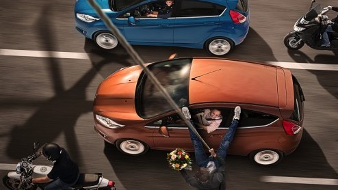 Ford zet het (model)nieuwsoffensief lekker door. Vandaag is de Fiesta facelift officieel aangekondigd. Het vernieuwde model, waarin ook de 1.0 liter EcoBoost zal worden gelepeld, wordt morgen getoond