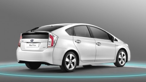 Toyota grijpt de introductie van de plug-in Prius en Prius MPV aan de vertrouwde Prius een opfrisser te geven. De Japanners leggen zich niet toe op de techniek maar op in- en exterieur.
