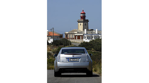 Cadillac gaat een nieuwe fase in met het offensief op de Europese markt. De nieuwe CTS is namelijk de eerste auto van het luxemerk van General Motors die serieuze concurrentie is voor de Europese prem