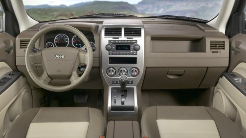 Het modellengamma van Jeep is de laatste jaren fors uitgebreid, zowel aan de boven- als de onderkant. De rol van instapmodel wordt daardoor voortaan niet meer vervuld voor de wat Spartaanse Wrangler, 
