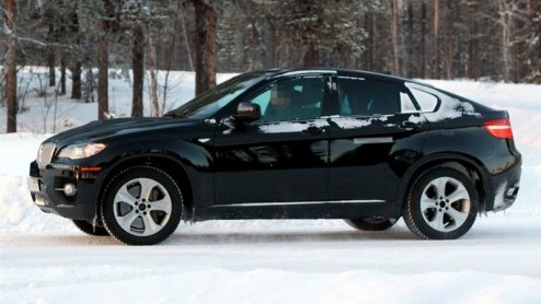 We weten al hoe de BMW X6 er uit ziet, maar dat de X6 ActiveHybrid ook onderweg is is nog een publiek geheim. Een studiemodel zagen wel al eerder op de Frankfurt Motor Show, maar het productiemodel he