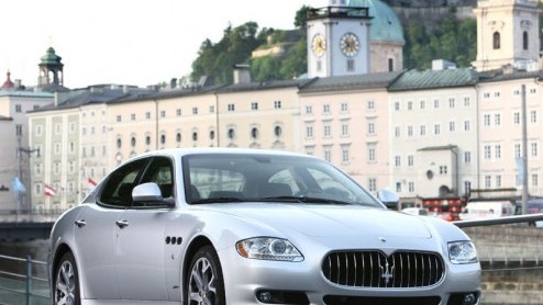 Maserati heeft na vijf jaar trouwe dienst de Quattroporte opgefrist. Behalve de (minieme) uiterlijke wijzigingen, komt er ook een nieuw topmodel, de S-versie. De prijzen zijn inmiddels ook bekend.