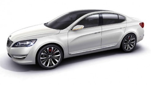 Maak kennis met de opvolger van het topmodel van Kia, de Opirus. Het nieuwe model wordt druk getest, draagt nog de naam VG, (verwennerij en genot?) en moet eind 2009 de weg op gaan in Amerika. Volgend
