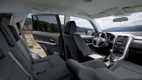 Suzuki heeft de Grand Vitara een opknapbeurt gegeven. Reden voor bezitters van een huidige Vitara om als een speer naar de dealer te snellen? Nou, nee. Of je moet genteresseerd zijn in een nieuwe mot