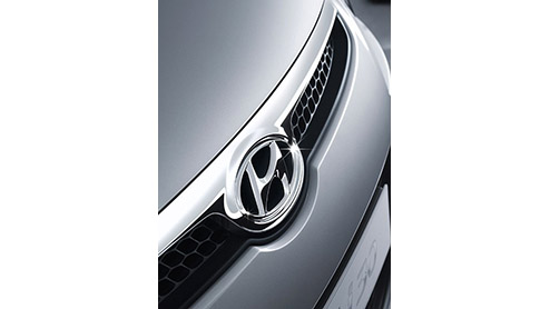 Hyundai heeft twee aantrekkelijke acties in petto om de consument naar de dealer te verleiden. Wie voor eind maart een nieuwe Koreaan aanschaft krijgt als extra een contante korting of de mogelijkheid