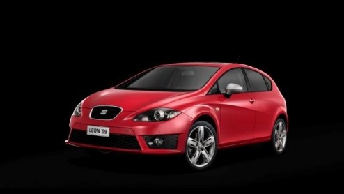 Hola! Seat presenteert de nieuwe Leon, Altea en Altea XL. Beide modellen hebben een facelift ondergaan, en kunnen ook rekenen op meer rijplezier- verhogende motoren en techniek. Uiteraard neemt het m