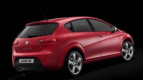Hola! Seat presenteert de nieuwe Leon, Altea en Altea XL. Beide modellen hebben een facelift ondergaan, en kunnen ook rekenen op meer rijplezier- verhogende motoren en techniek. Uiteraard neemt het m