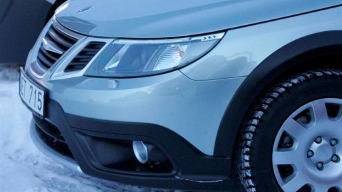 De opgestoerde Saab 9-3 Sport Estate, de 9-3X, is zo goed als af. Dat moet ook wel, want het Zweedse merk neemt deze avonturier mee naar Geneve. Dit zijn de laatste beelden.